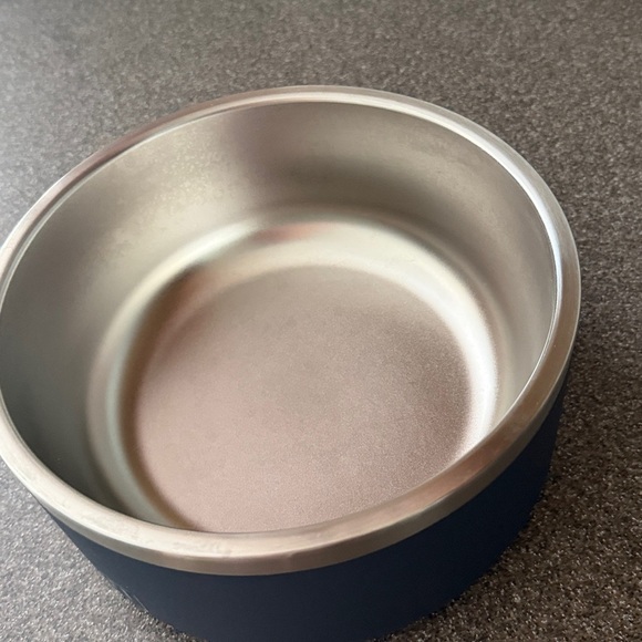 YETI Boomer 8 Cups Navy Blue Pet Bowl Stainless Steel - Picture 5 of 10